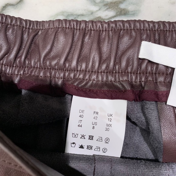 Hugo Boss Faux Leather Jogger Pants Dark Red Womens Size 8 Elastic Waist - Picture 5 of 13